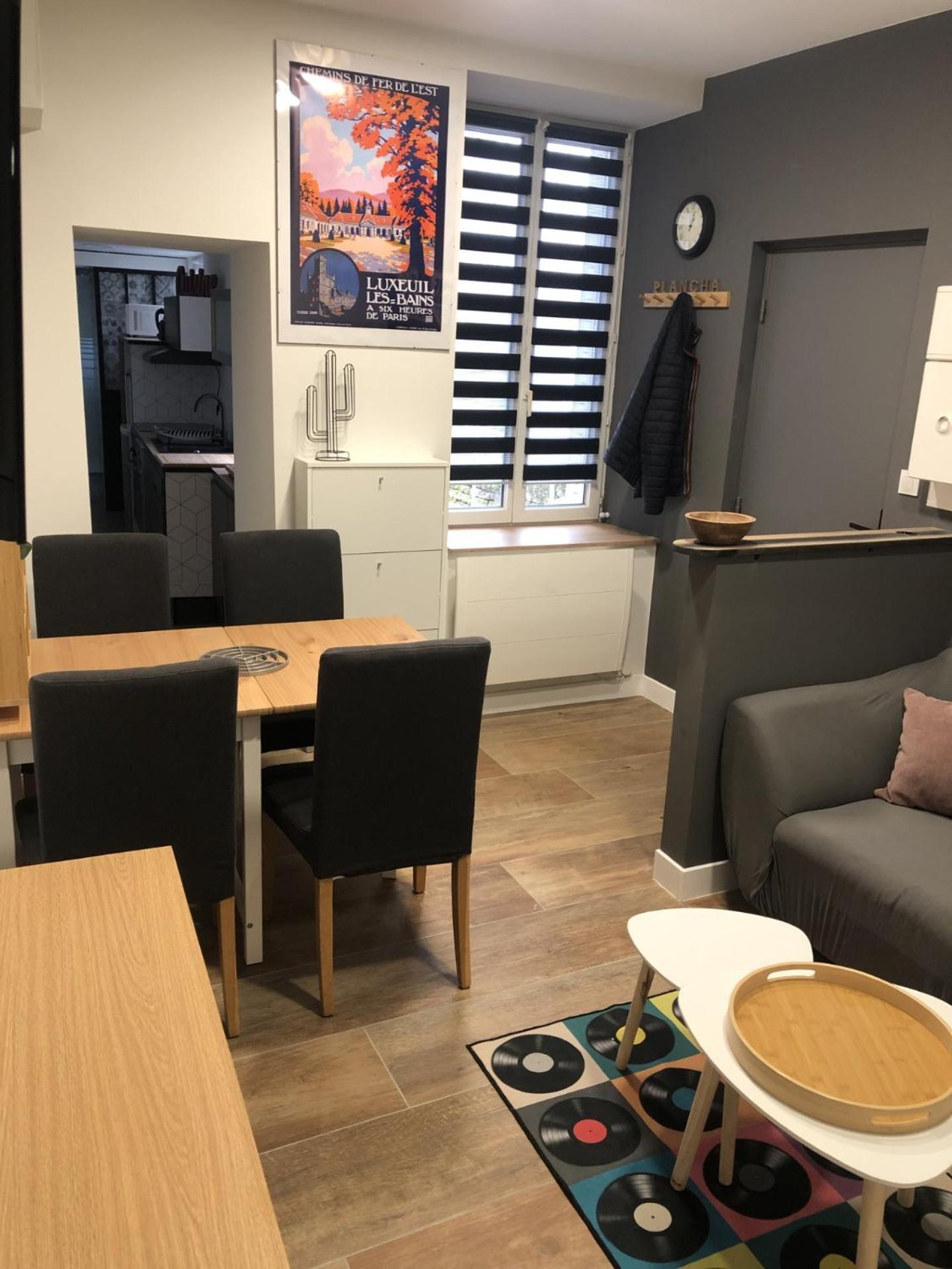 Apartmán Meubles Deco Fab - Plancha Luxeuil-les-Bains Exteriér fotografie