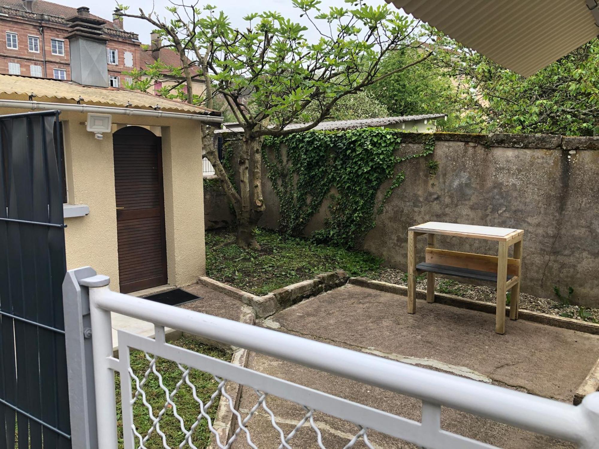 Apartmán Meubles Deco Fab - Plancha Luxeuil-les-Bains Exteriér fotografie