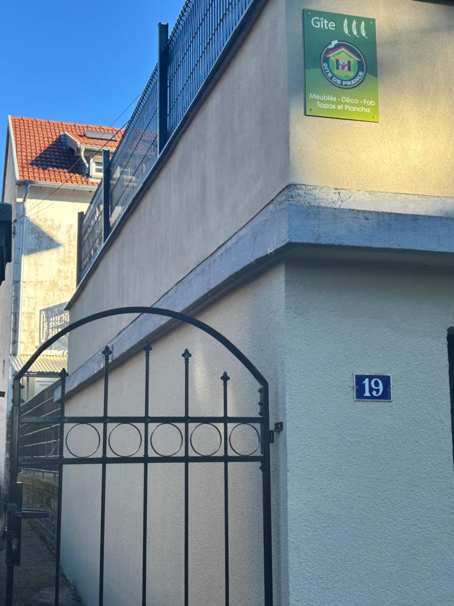 Apartmán Meubles Deco Fab - Plancha Luxeuil-les-Bains Exteriér fotografie